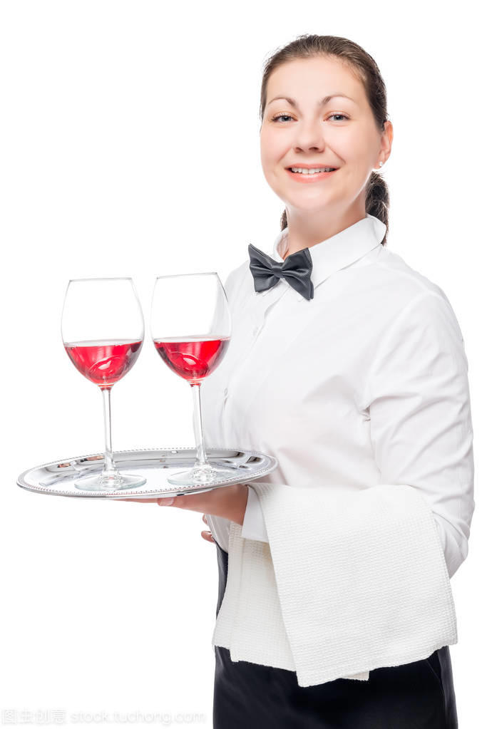 女服務(wù)生與酒精飲料托盤(pán) 餐飲服務(wù)中的專業(yè)肖像