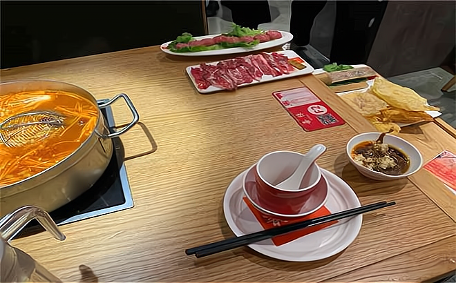 尚品潮汕牛肉火鍋 用產(chǎn)品與服務(wù)打動(dòng)消費(fèi)者的心